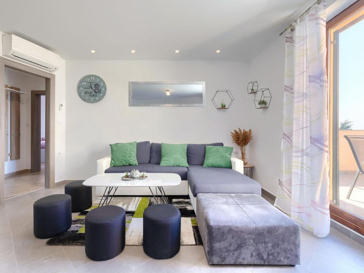 Apartment Joy By Interhome Pula Eksteriør billede