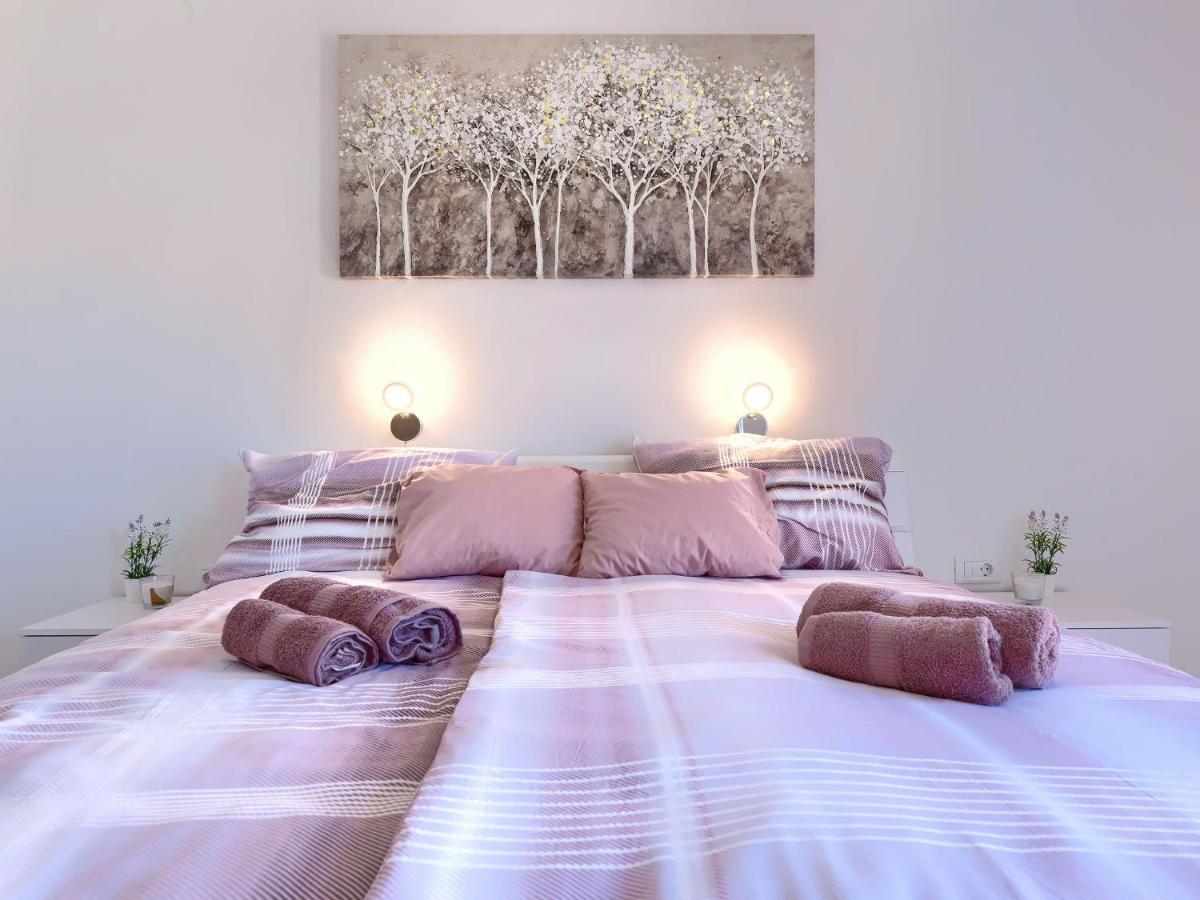 Apartment Joy By Interhome Pula Eksteriør billede