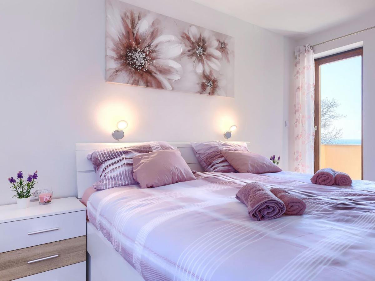 Apartment Joy By Interhome Pula Eksteriør billede