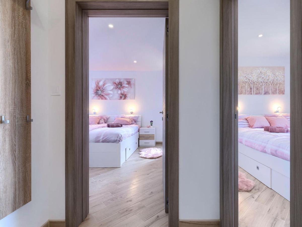 Apartment Joy By Interhome Pula Eksteriør billede